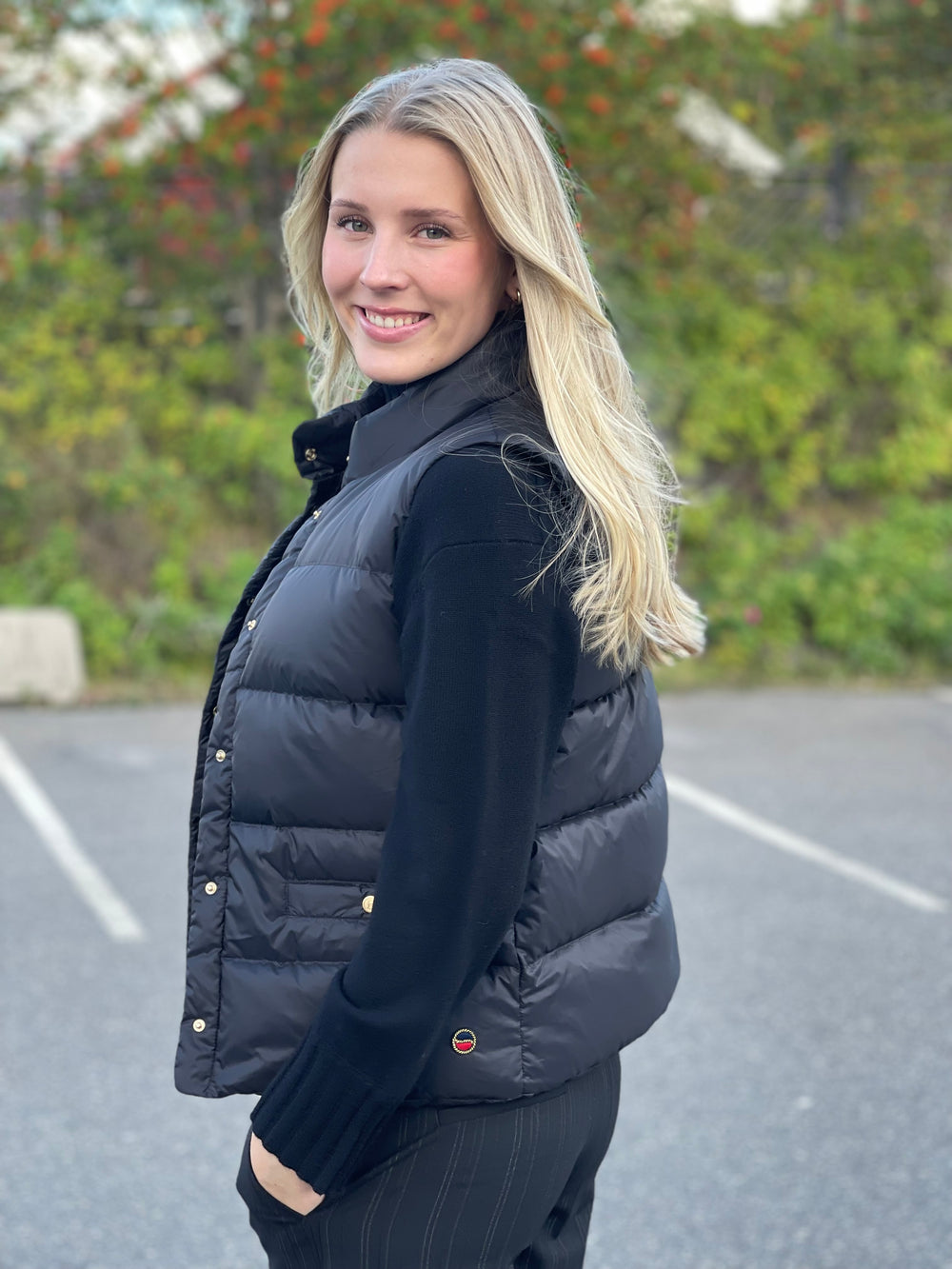 BUSNEL AMY DOWN VEST BLACK