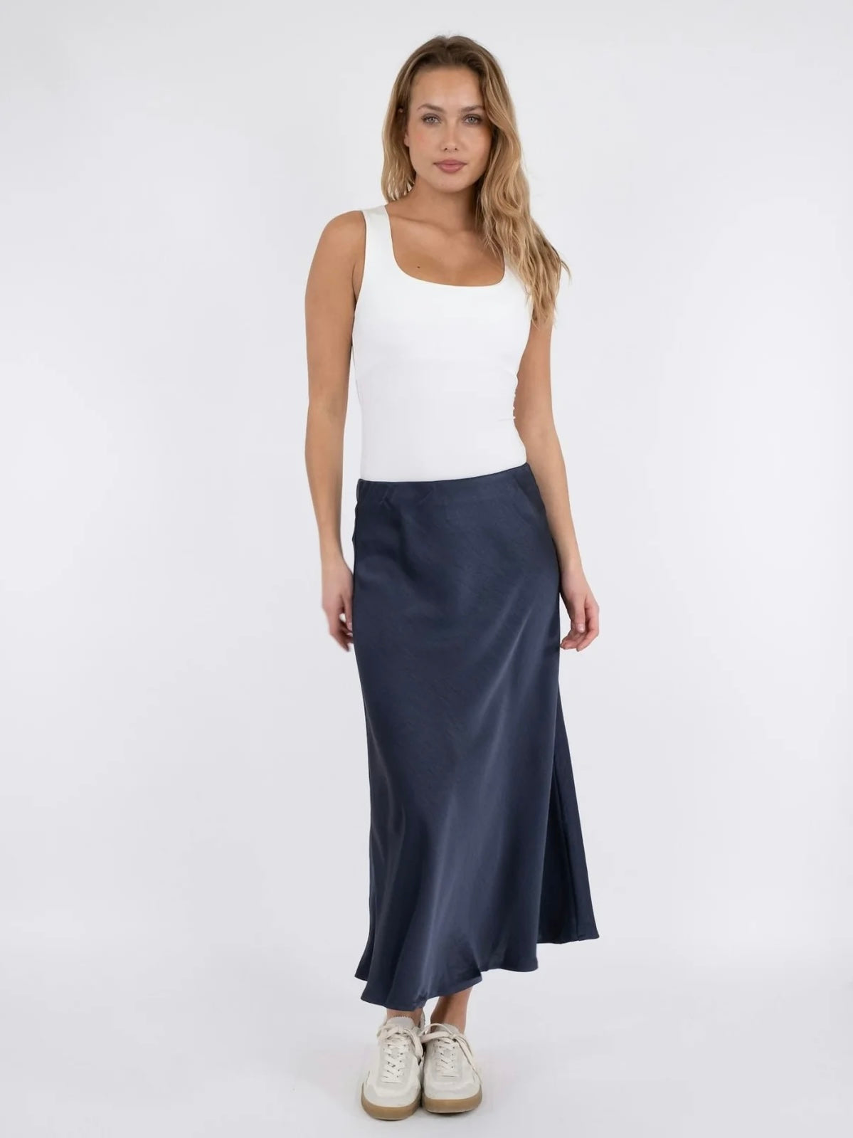 
                  
                    NEO NOIR BOVARY SKIRT MIDNIGHT BLUE
                  
                