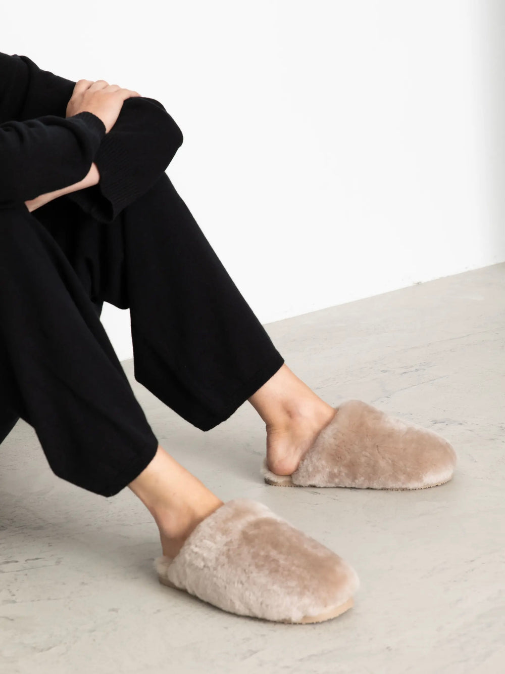 CAMILLA PHIL COZY SLIPPERS TAUPE