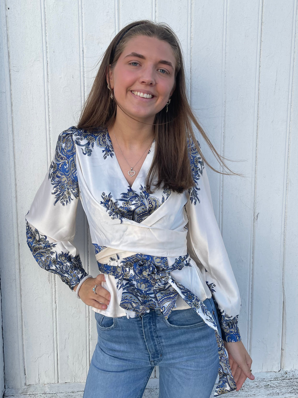 NEO NOIR RISTA PAISLEY BORDER BLOUSE ASH BLUE