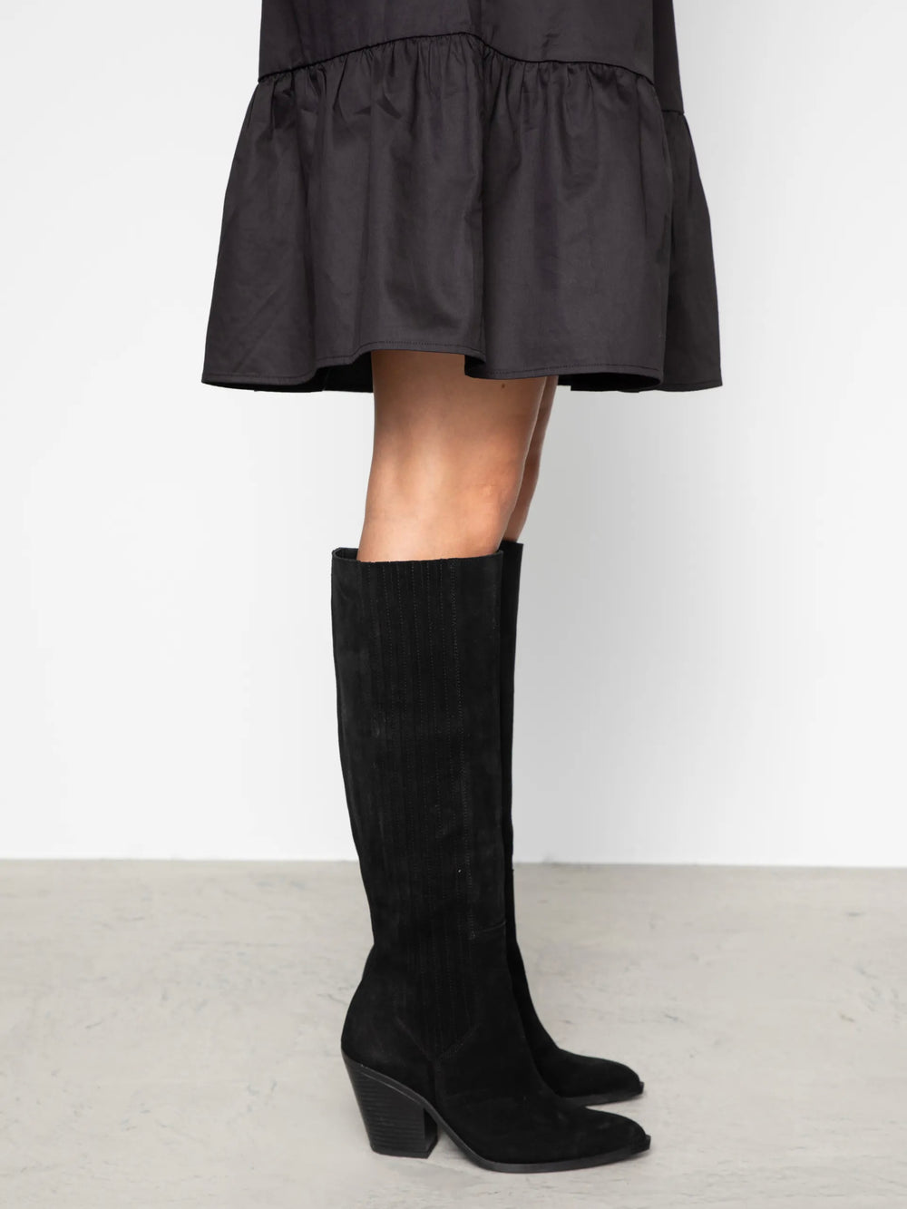 CAMILLA PIHL WILMA KNEE BOOT BLACK SUEDE