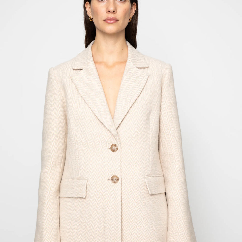 
                  
                    CAMILLA PIHL BROOKLYN BLAZER CREAM HERRINGBONE
                  
                