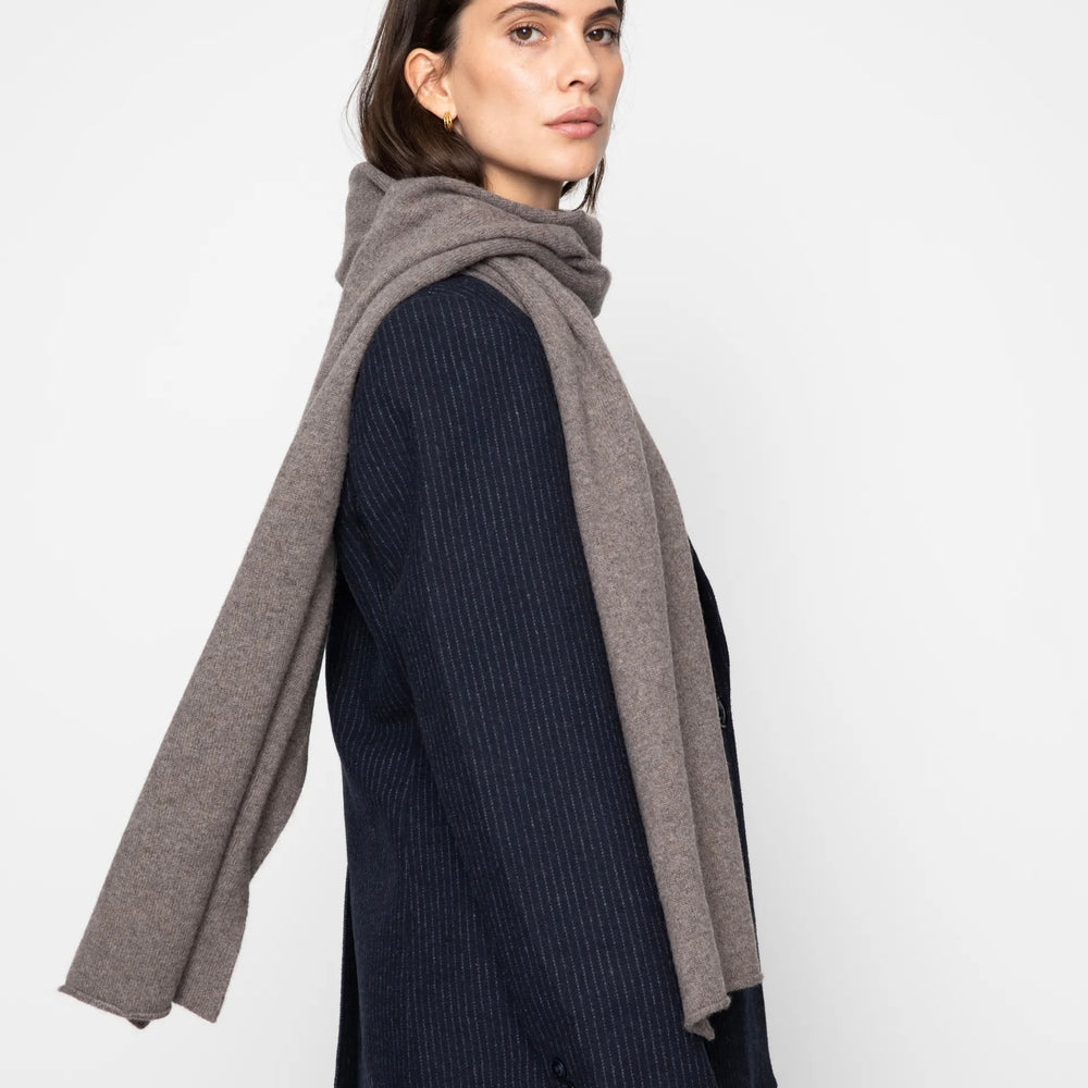 
                  
                    CAMILLA PIHL BABETTE SCARF DARK TAUPE
                  
                