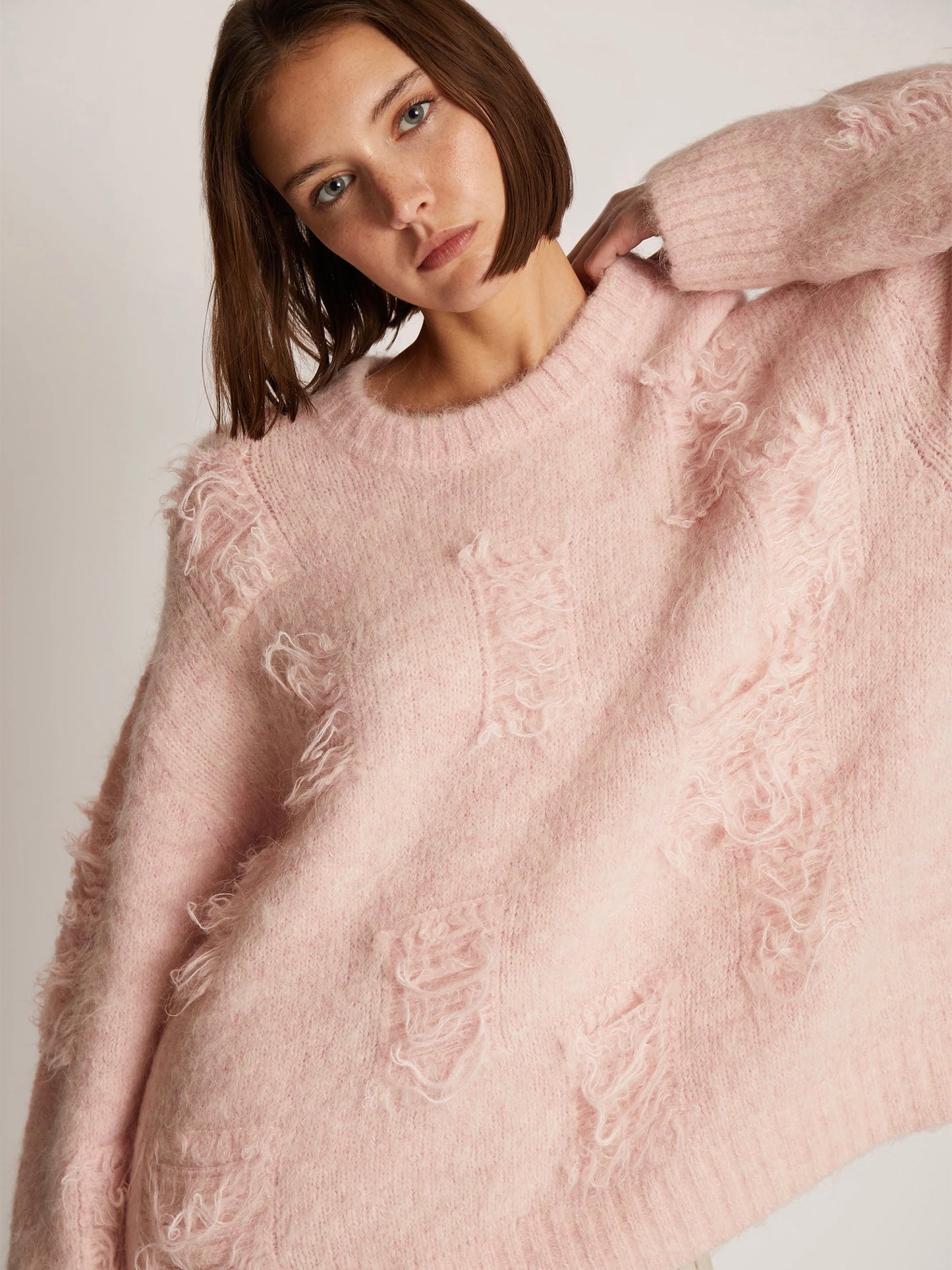 
                  
                    MUNTHE TACCU ROSE KNIT
                  
                