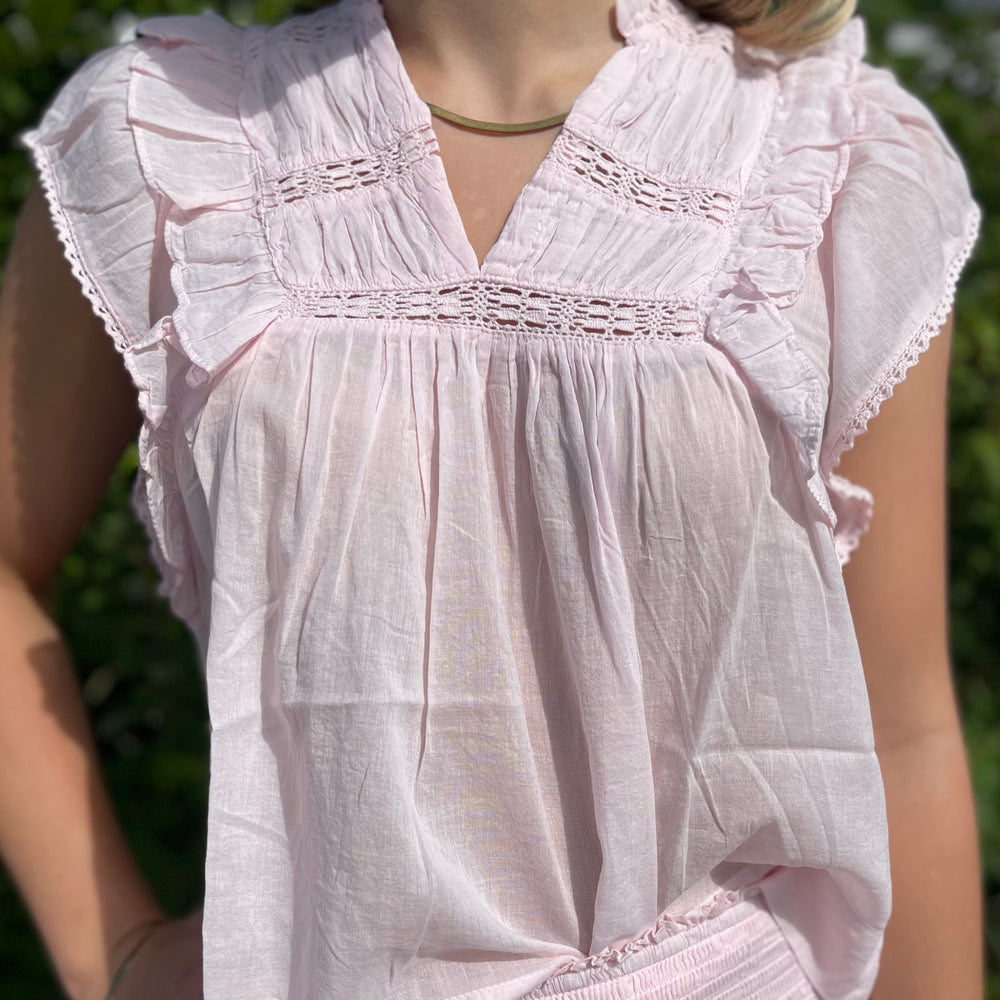 
                  
                    NEO NOIR JAYLA S VOILE TOP LIGHT PINK
                  
                