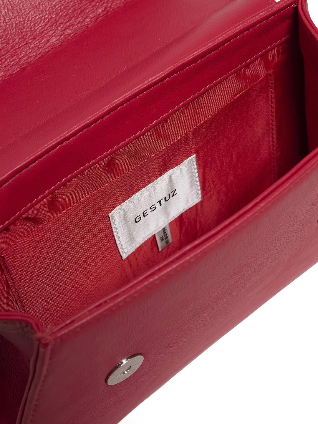 
                  
                    GESTUZ HARVEY BAG HAUTE RED
                  
                