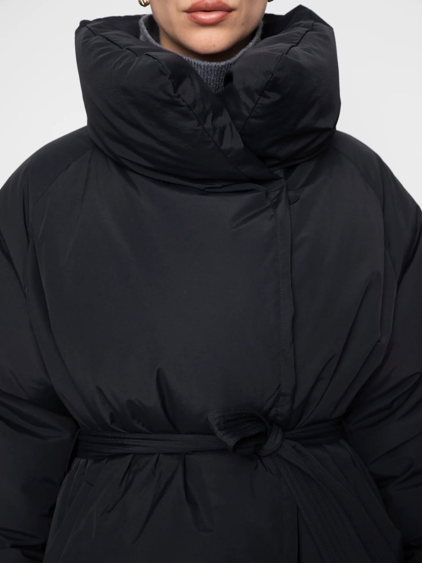 
                  
                    CAMILLA PIHL ORION DOWN JACKET BLACK
                  
                