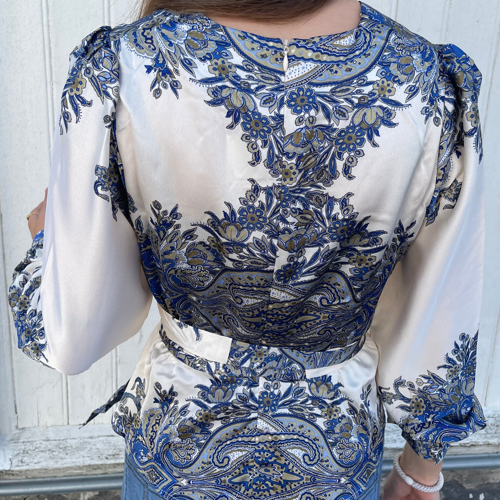 
                  
                    NEO NOIR RISTA PAISLEY BORDER BLOUSE ASH BLUE
                  
                