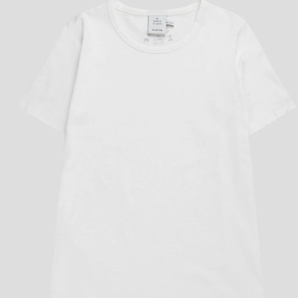 
                  
                    MUNTHE JULIANCO WHITE T-SHIRT
                  
                