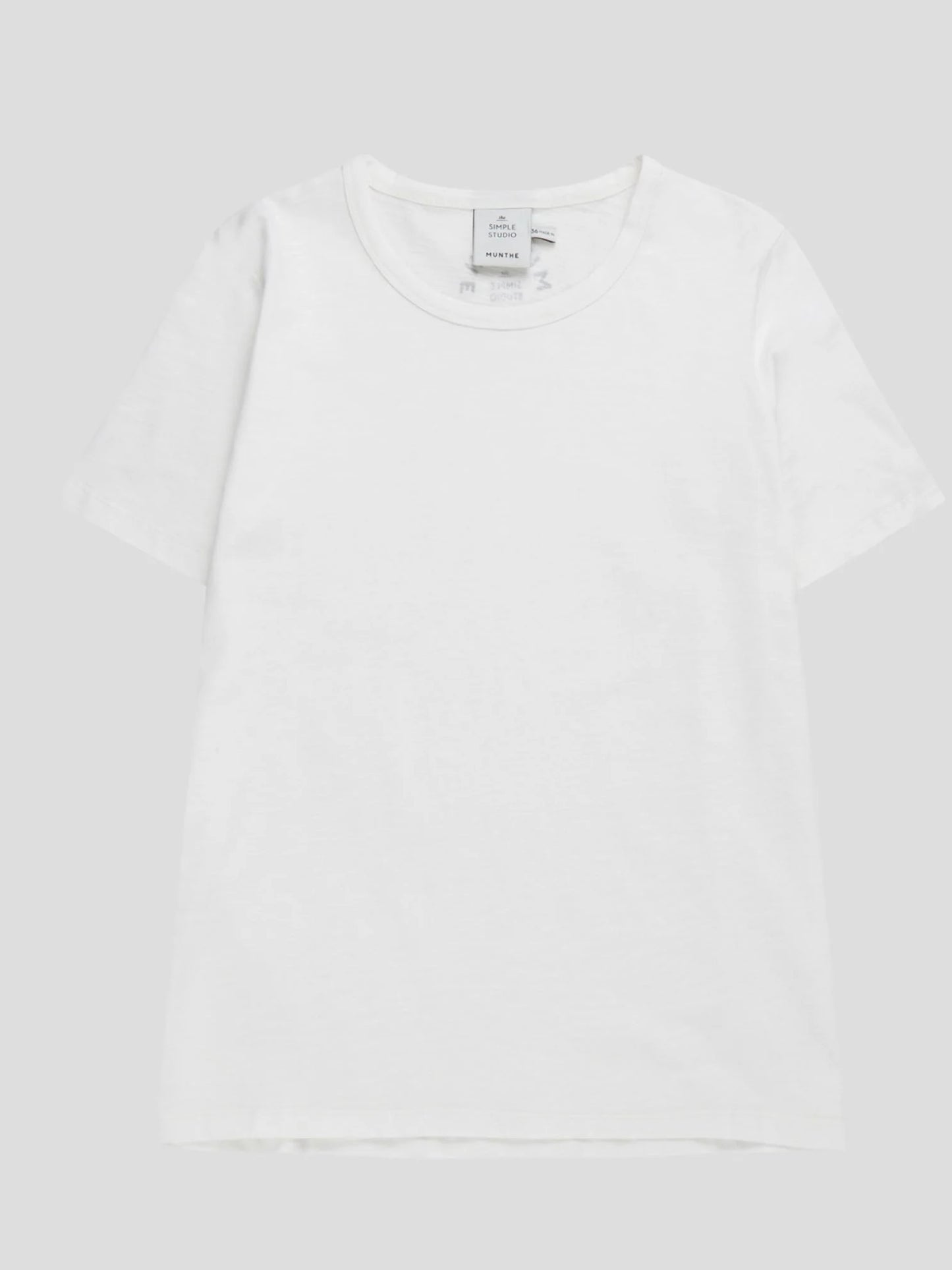 
                  
                    MUNTHE JULIANCO WHITE T-SHIRT
                  
                