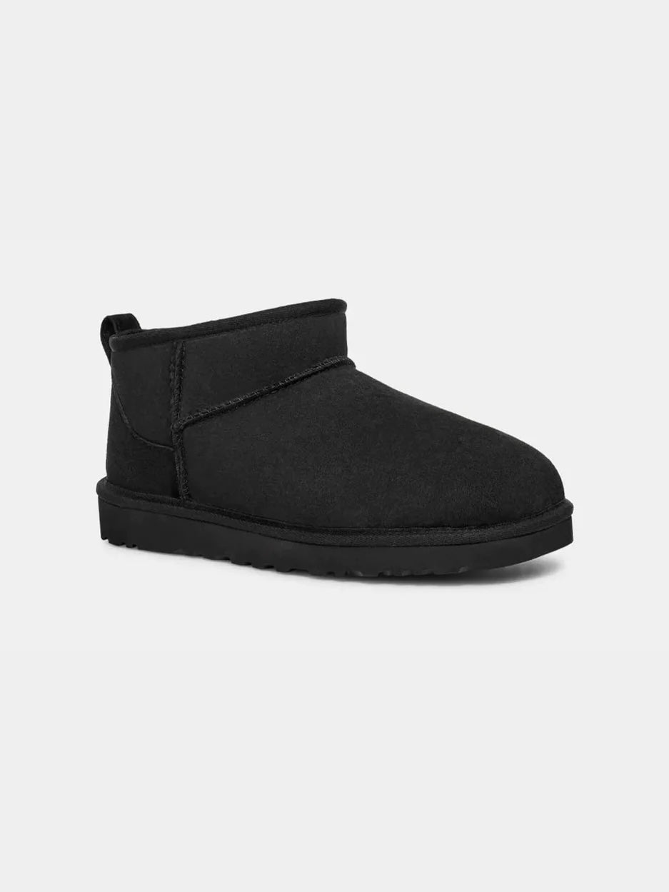 
                  
                    UGGS  HERRE CLASSIC ULTRA MINI BLACK
                  
                