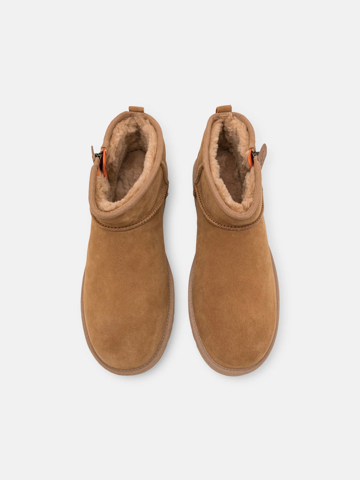 
                  
                    HERRE UGG CLASSIC ULTRA MINI ZIP CHESTNUT
                  
                