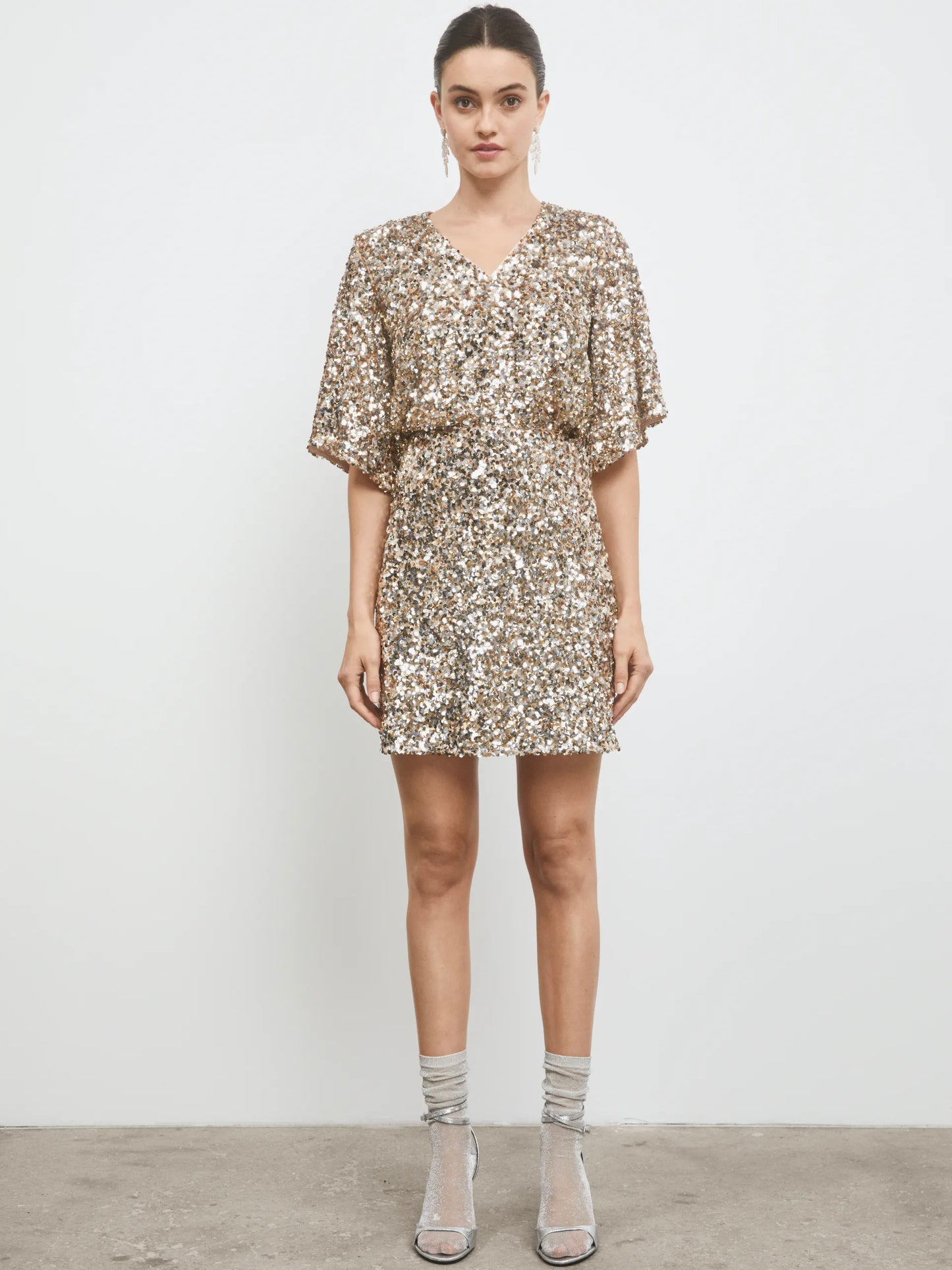 
                  
                    CAMILLA PIHL TONY SEQUIN TOP CHAMPAGNE
                  
                