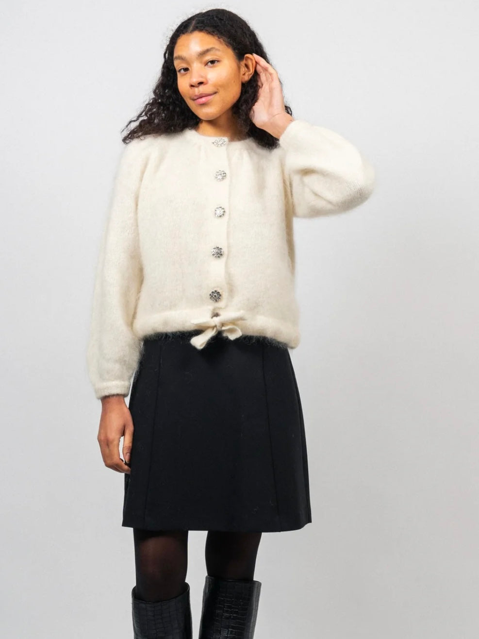 
                  
                    ELLA & IL FRANCA LUX CHUNKY CARDIGAN BLACK
                  
                