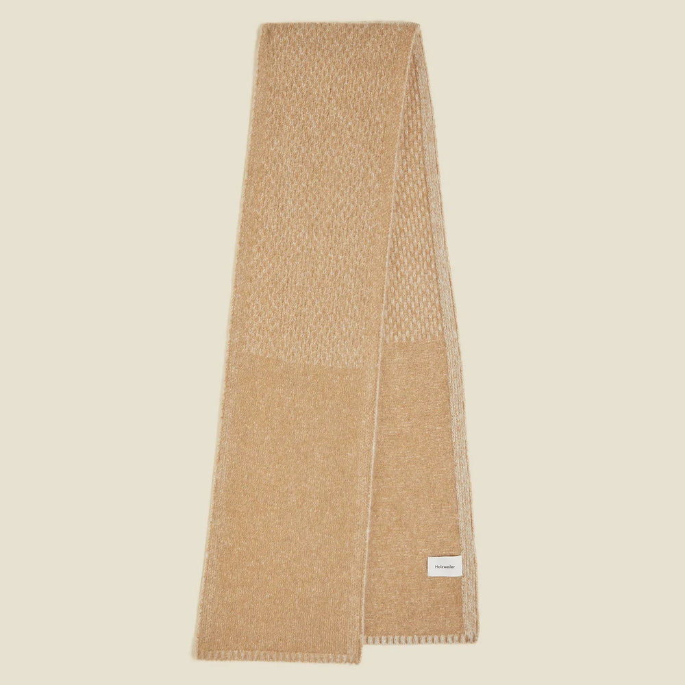 
                  
                    HOLZWEILER TINE KNIT SCARF SAND MIX
                  
                