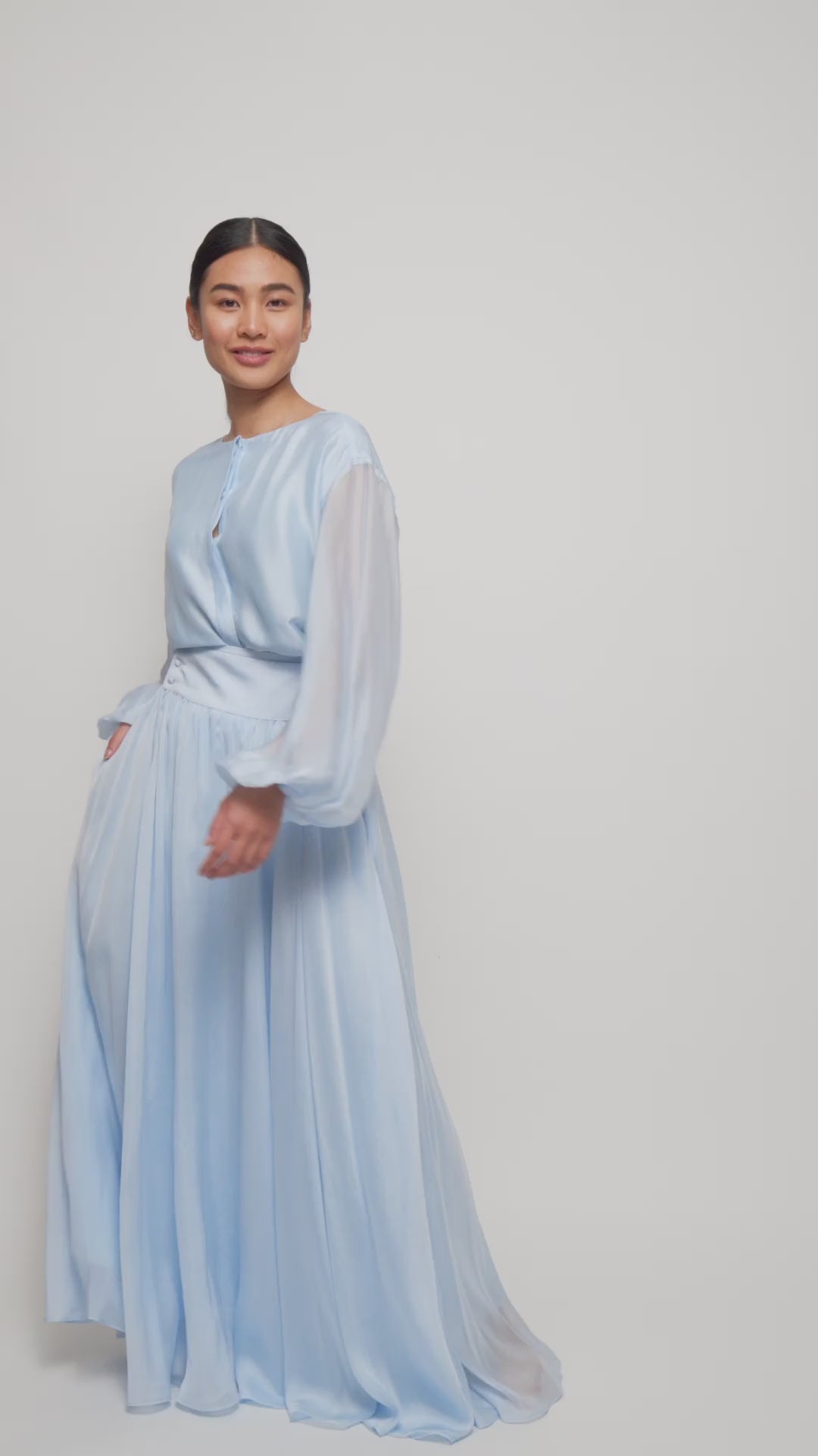 
                  
                    Load and play video in Gallery viewer, ELLA &amp;amp; IL JIL SKIRT ICE BLUE
                  
                