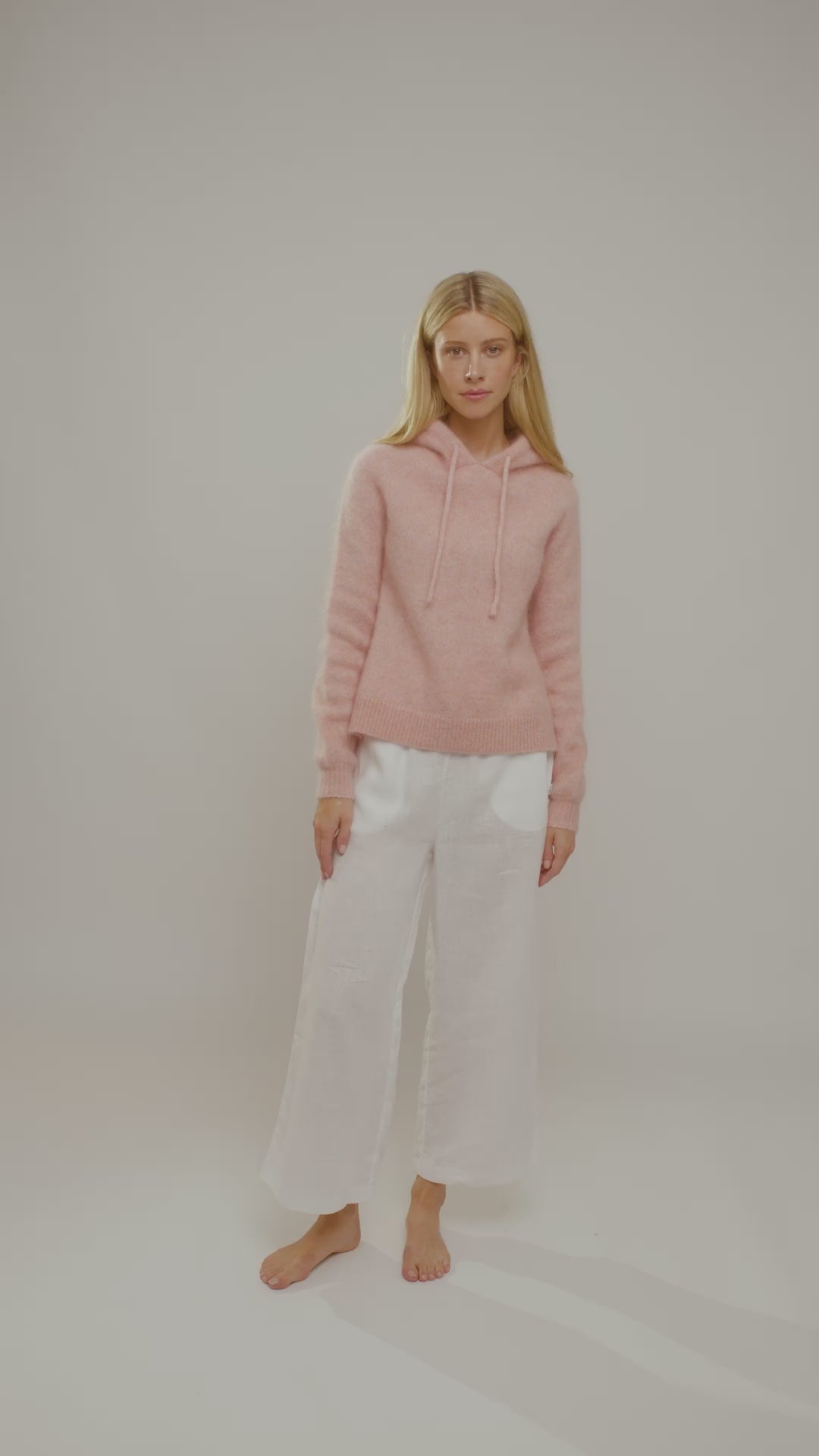 
                  
                    Load and play video in Gallery viewer, ELLA&amp;amp;IL RICKY CHUNKY SWEATER DUSTY PINK
                  
                